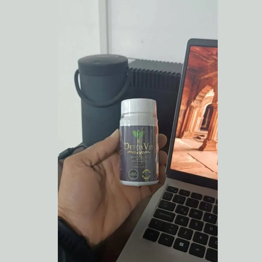 DetoxVit — imagen del empaque 1