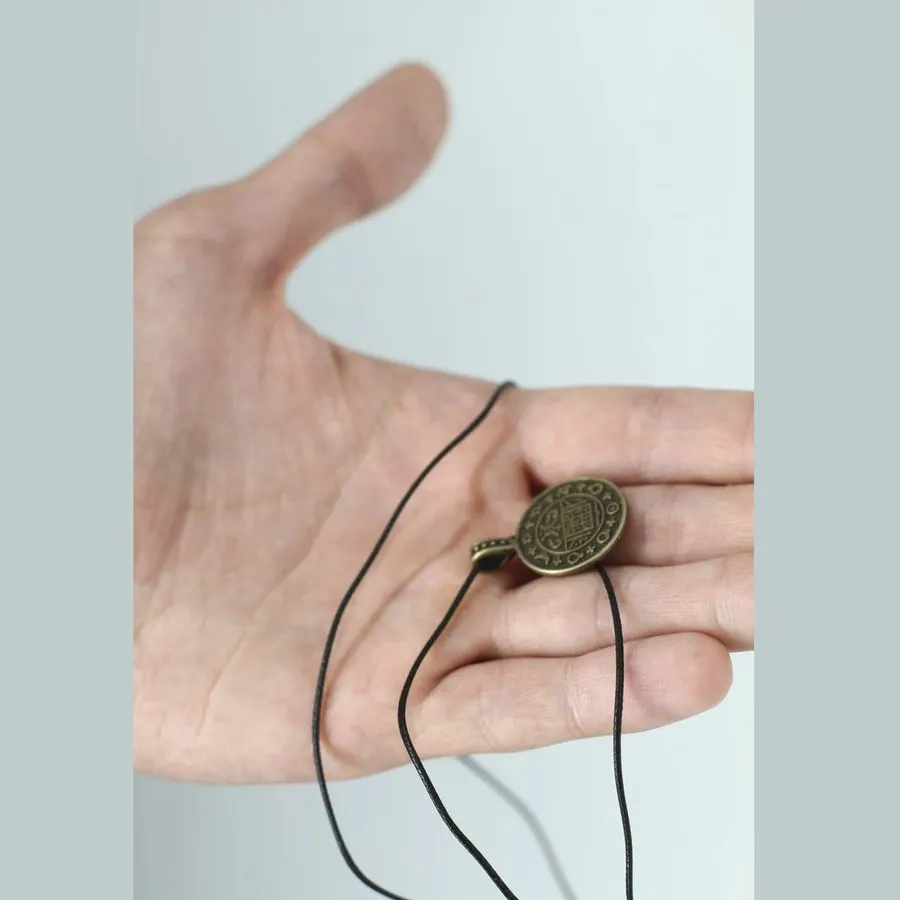 Money Amulet — ภาพประกอบ