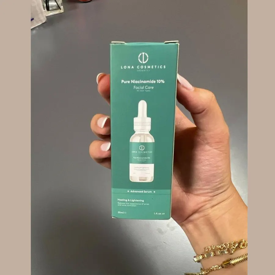 Luna Pure Niacinamide — لقطة من العبوة 3